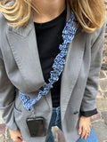 Bandoulière téléphone rayures bleues