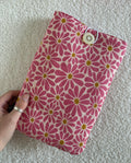 Pochette à livre fleurs roses